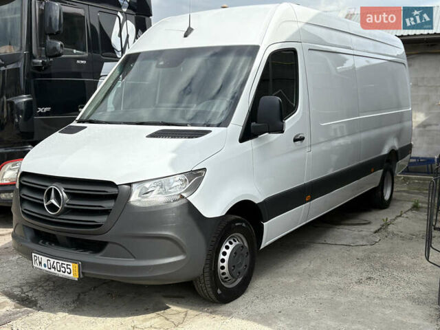 Белый Мерседес Sprinter, объемом двигателя 0 л и пробегом 118 тыс. км за 42566 $, фото 7 на Automoto.ua