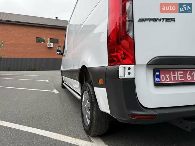Белый Мерседес Sprinter, объемом двигателя 2.2 л и пробегом 287 тыс. км за 25450 $, фото 6 на Automoto.ua