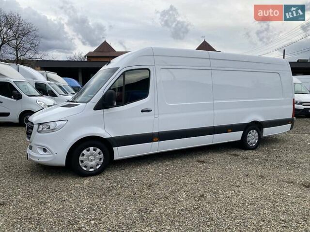 Белый Мерседес Sprinter, объемом двигателя 2.2 л и пробегом 198 тыс. км за 27900 $, фото 5 на Automoto.ua