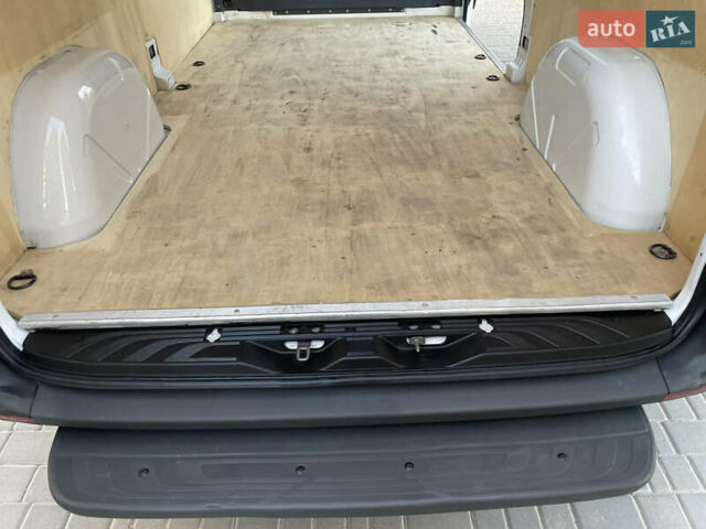 Белый Мерседес Sprinter, объемом двигателя 2.2 л и пробегом 267 тыс. км за 20999 $, фото 70 на Automoto.ua