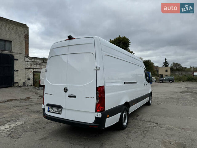 Белый Мерседес Sprinter, объемом двигателя 2.2 л и пробегом 299 тыс. км за 25600 $, фото 8 на Automoto.ua