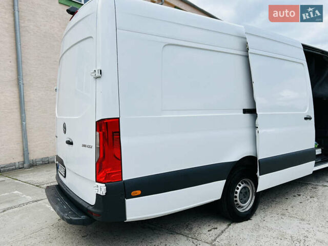 Белый Мерседес Sprinter, объемом двигателя 2.14 л и пробегом 575 тыс. км за 27500 $, фото 8 на Automoto.ua