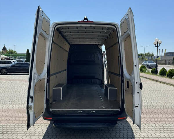 Білий Мерседес Sprinter, об'ємом двигуна 2.2 л та пробігом 260 тис. км за 27999 $, фото 36 на Automoto.ua