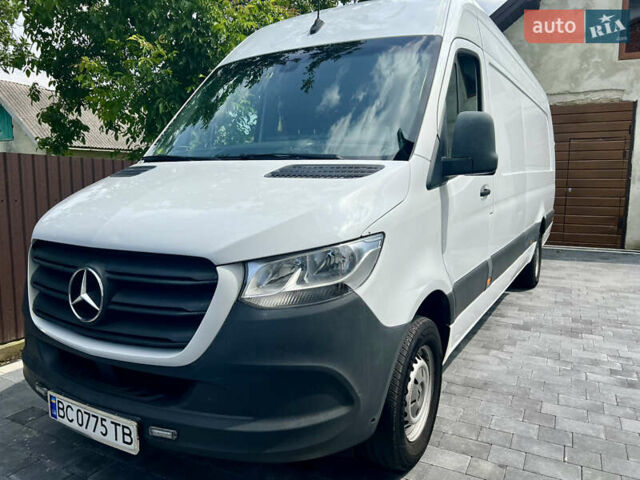 Белый Мерседес Sprinter, объемом двигателя 2.14 л и пробегом 575 тыс. км за 27500 $, фото 2 на Automoto.ua