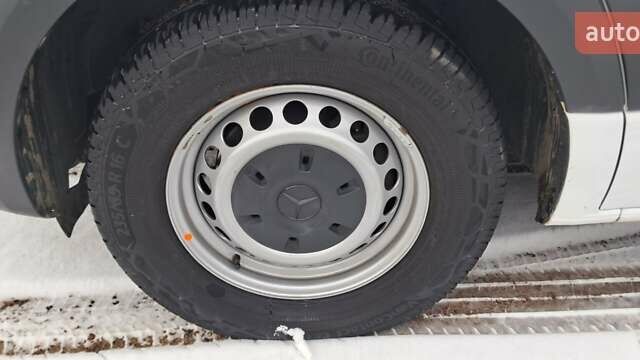 Белый Мерседес Sprinter, объемом двигателя 2.2 л и пробегом 222 тыс. км за 23999 $, фото 32 на Automoto.ua