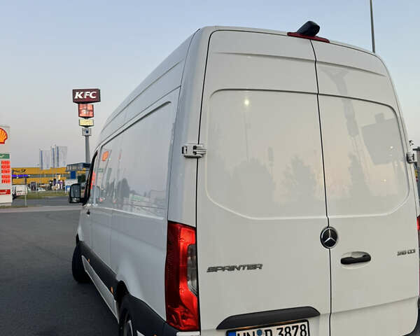 Білий Мерседес Sprinter, об'ємом двигуна 2.2 л та пробігом 201 тис. км за 25000 $, фото 15 на Automoto.ua