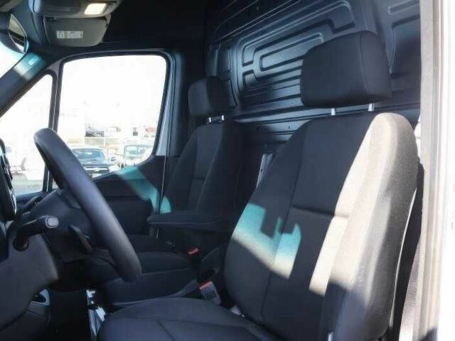Белый Мерседес Sprinter, объемом двигателя 3 л и пробегом 45 тыс. км за 20400 $, фото 12 на Automoto.ua