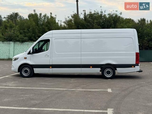 Белый Мерседес Sprinter, объемом двигателя 2.2 л и пробегом 243 тыс. км за 25800 $, фото 8 на Automoto.ua