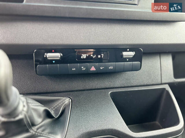 Белый Мерседес Sprinter, объемом двигателя 2.2 л и пробегом 143 тыс. км за 24400 $, фото 63 на Automoto.ua