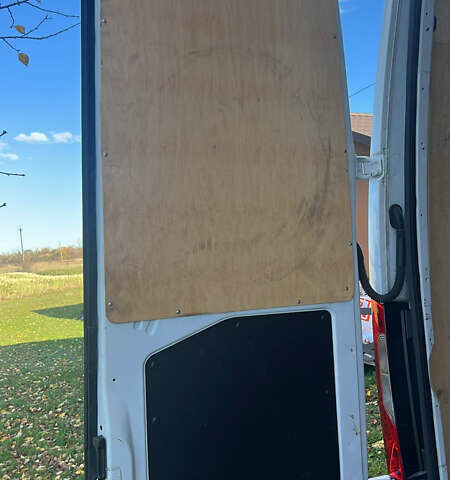 Белый Мерседес Sprinter, объемом двигателя 2.14 л и пробегом 327 тыс. км за 21800 $, фото 10 на Automoto.ua