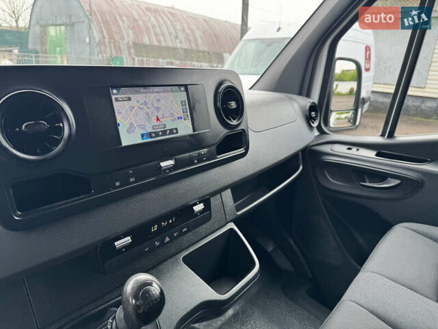 Білий Мерседес Sprinter, об'ємом двигуна 2.2 л та пробігом 207 тис. км за 22900 $, фото 17 на Automoto.ua