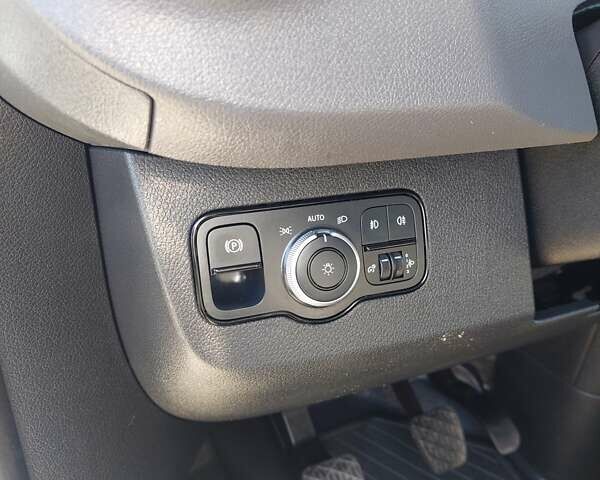Белый Мерседес Sprinter, объемом двигателя 2.2 л и пробегом 225 тыс. км за 25999 $, фото 20 на Automoto.ua