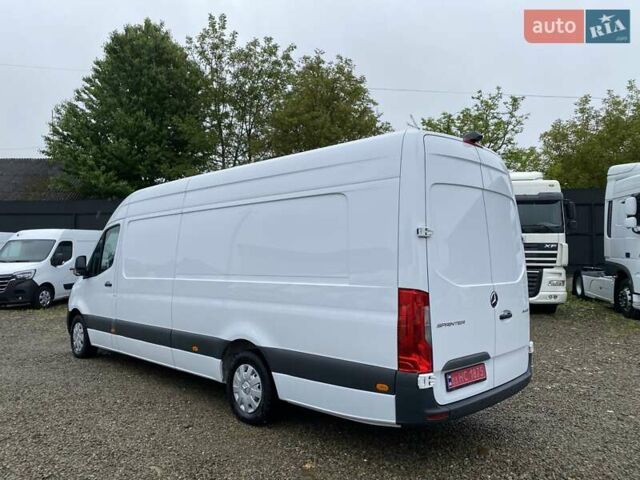 Белый Мерседес Sprinter, объемом двигателя 2.2 л и пробегом 194 тыс. км за 29850 $, фото 8 на Automoto.ua