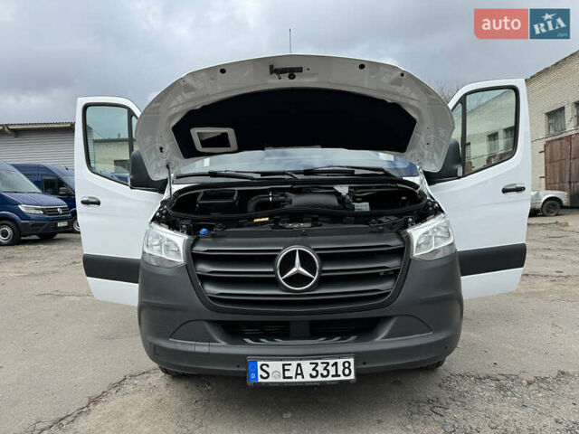 Белый Мерседес Sprinter, объемом двигателя 2.2 л и пробегом 299 тыс. км за 25600 $, фото 39 на Automoto.ua