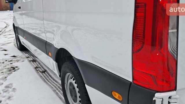 Белый Мерседес Sprinter, объемом двигателя 2.2 л и пробегом 222 тыс. км за 23999 $, фото 34 на Automoto.ua