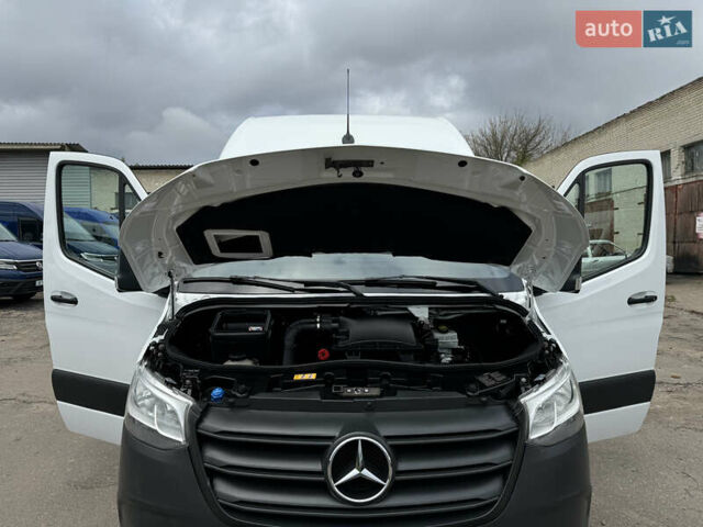Белый Мерседес Sprinter, объемом двигателя 2.2 л и пробегом 299 тыс. км за 25600 $, фото 38 на Automoto.ua