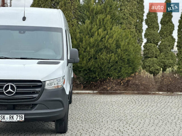 Белый Мерседес Sprinter, объемом двигателя 3 л и пробегом 300 тыс. км за 37500 $, фото 7 на Automoto.ua