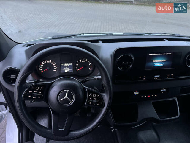 Белый Мерседес Sprinter, объемом двигателя 2.1 л и пробегом 366 тыс. км за 27800 $, фото 23 на Automoto.ua