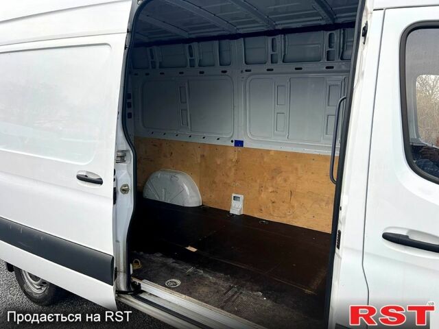 Білий Мерседес Sprinter, об'ємом двигуна 2.1 л та пробігом 277 тис. км за 23700 $, фото 3 на Automoto.ua