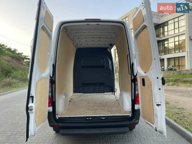 Белый Мерседес Sprinter, объемом двигателя 2.2 л и пробегом 267 тыс. км за 20999 $, фото 69 на Automoto.ua