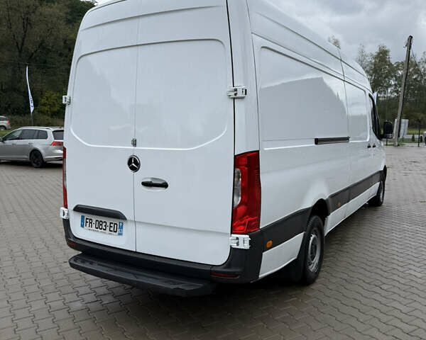 Белый Мерседес Sprinter, объемом двигателя 2.2 л и пробегом 188 тыс. км за 20900 $, фото 7 на Automoto.ua
