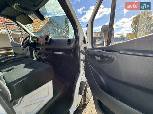 Білий Мерседес Sprinter, об'ємом двигуна 2.14 л та пробігом 399 тис. км за 23850 $, фото 54 на Automoto.ua