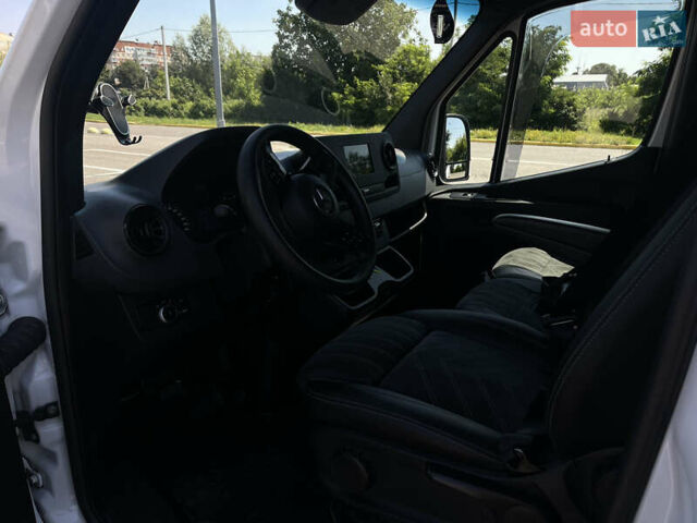 Белый Мерседес Sprinter, объемом двигателя 2.2 л и пробегом 280 тыс. км за 47500 $, фото 9 на Automoto.ua