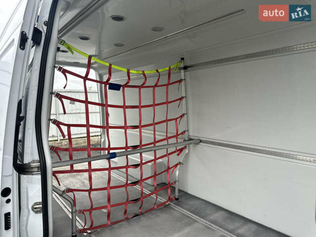 Белый Мерседес Sprinter, объемом двигателя 2.14 л и пробегом 433 тыс. км за 27900 $, фото 18 на Automoto.ua