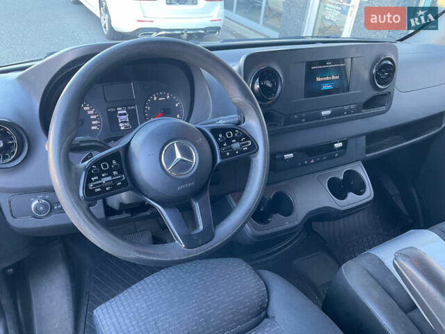 Белый Мерседес Sprinter, объемом двигателя 2.14 л и пробегом 295 тыс. км за 25800 $, фото 7 на Automoto.ua