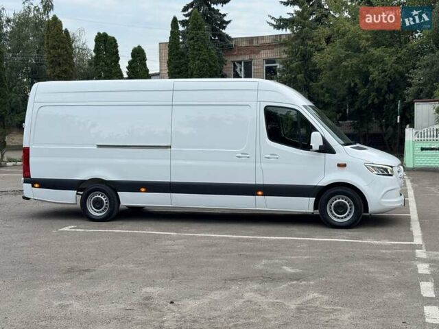 Белый Мерседес Sprinter, объемом двигателя 2.2 л и пробегом 243 тыс. км за 25800 $, фото 17 на Automoto.ua