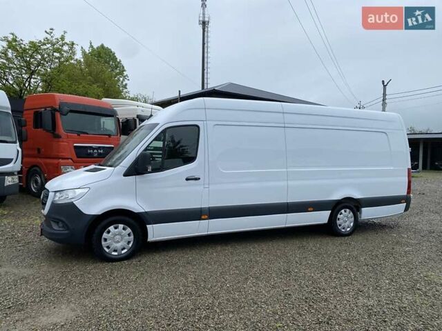 Белый Мерседес Sprinter, объемом двигателя 2.2 л и пробегом 194 тыс. км за 29850 $, фото 3 на Automoto.ua
