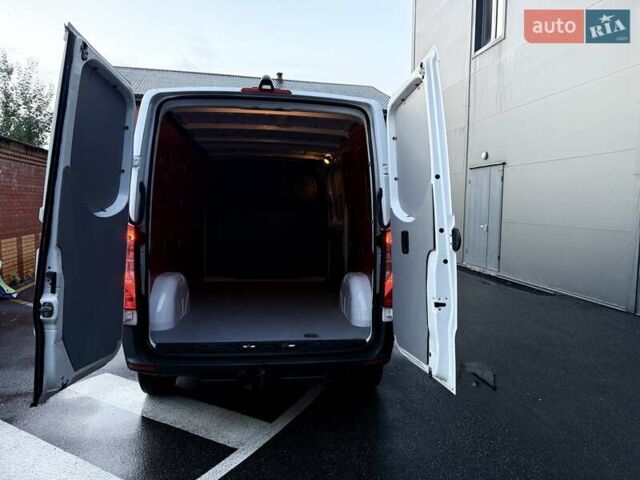 Мерседес Sprinter 2020 в Киеве на Automoto.ua Белый Мерседес Sprinter, объемом двигателя 2.2 л и пробегом 288 тыс. км за 23850 $, фото 46 на Automoto.ua