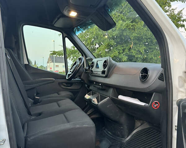 Білий Мерседес Sprinter, об'ємом двигуна 2.2 л та пробігом 201 тис. км за 25000 $, фото 20 на Automoto.ua