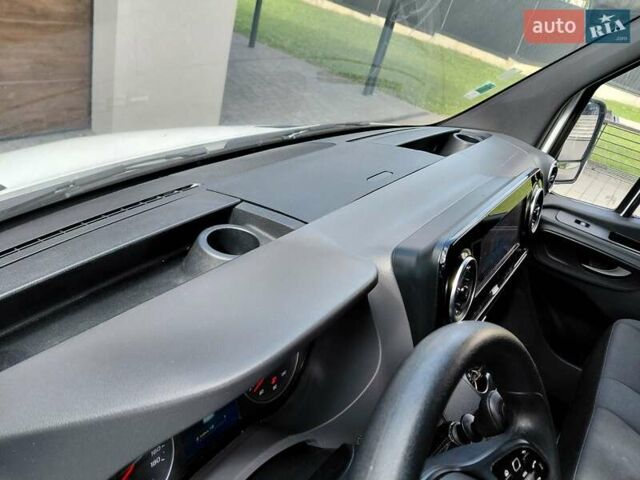 Білий Мерседес Sprinter, об'ємом двигуна 3 л та пробігом 360 тис. км за 33098 $, фото 25 на Automoto.ua