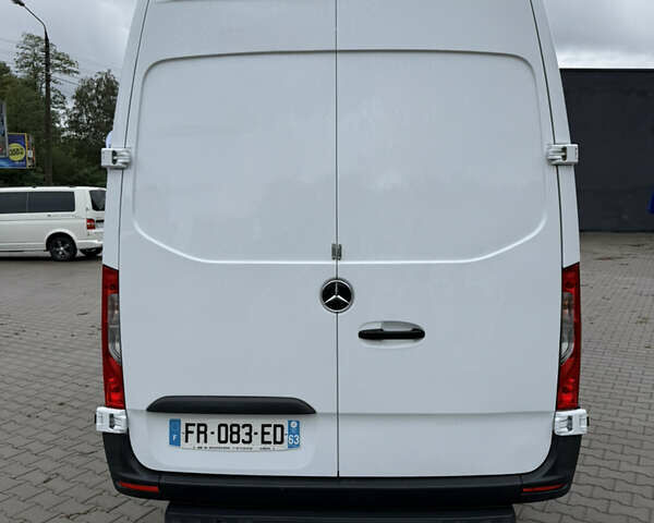 Белый Мерседес Sprinter, объемом двигателя 2.2 л и пробегом 188 тыс. км за 20900 $, фото 8 на Automoto.ua