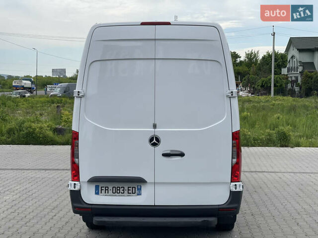 Белый Мерседес Sprinter, объемом двигателя 2.2 л и пробегом 188 тыс. км за 22800 $, фото 10 на Automoto.ua