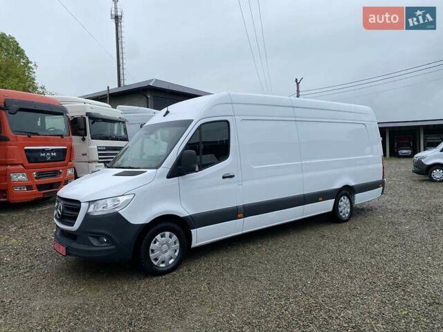 Белый Мерседес Sprinter, объемом двигателя 2.2 л и пробегом 194 тыс. км за 29850 $, фото 1 на Automoto.ua