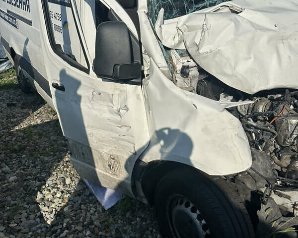 Білий Мерседес Sprinter, об'ємом двигуна 1.95 л та пробігом 150 тис. км за 12000 $, фото 3 на Automoto.ua