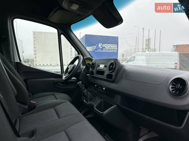 Белый Мерседес Sprinter, объемом двигателя 2.2 л и пробегом 143 тыс. км за 24400 $, фото 49 на Automoto.ua