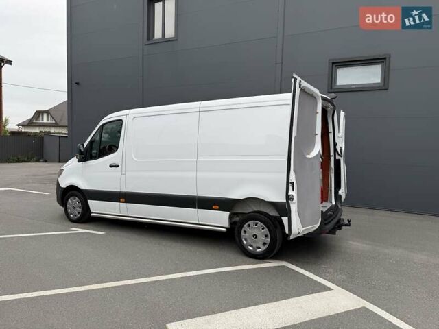 Белый Мерседес Sprinter, объемом двигателя 2.2 л и пробегом 287 тыс. км за 25450 $, фото 56 на Automoto.ua