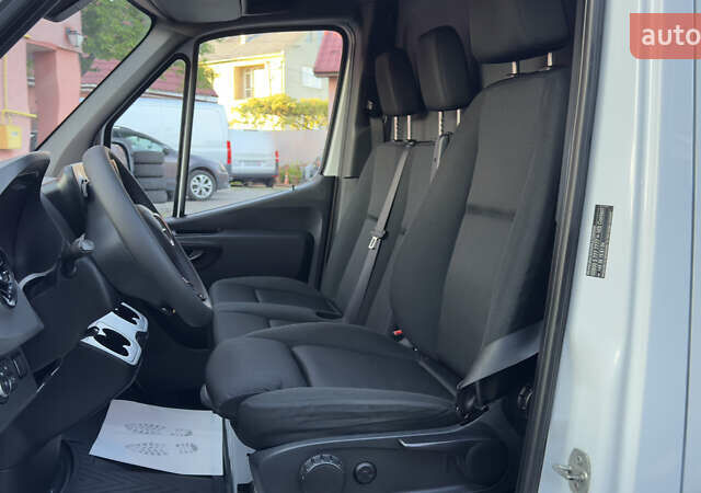 Белый Мерседес Sprinter, объемом двигателя 2.14 л и пробегом 346 тыс. км за 29400 $, фото 71 на Automoto.ua