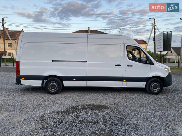 Белый Мерседес Sprinter, объемом двигателя 2.1 л и пробегом 275 тыс. км за 22900 $, фото 7 на Automoto.ua