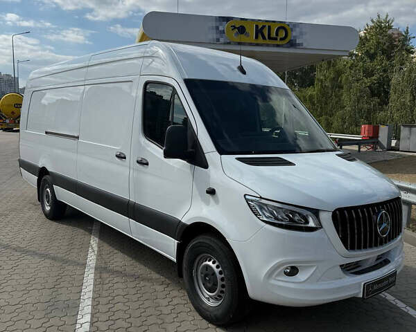 Белый Мерседес Sprinter, объемом двигателя 3 л и пробегом 69 тыс. км за 46999 $, фото 1 на Automoto.ua