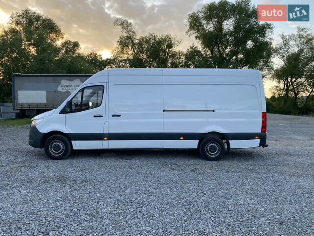Белый Мерседес Sprinter, объемом двигателя 2.1 л и пробегом 275 тыс. км за 22900 $, фото 6 на Automoto.ua