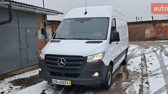 Белый Мерседес Sprinter, объемом двигателя 2.2 л и пробегом 222 тыс. км за 23999 $, фото 5 на Automoto.ua
