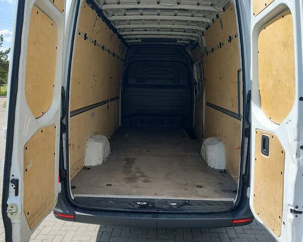 Белый Мерседес Sprinter, объемом двигателя 2.14 л и пробегом 228 тыс. км за 23999 $, фото 13 на Automoto.ua