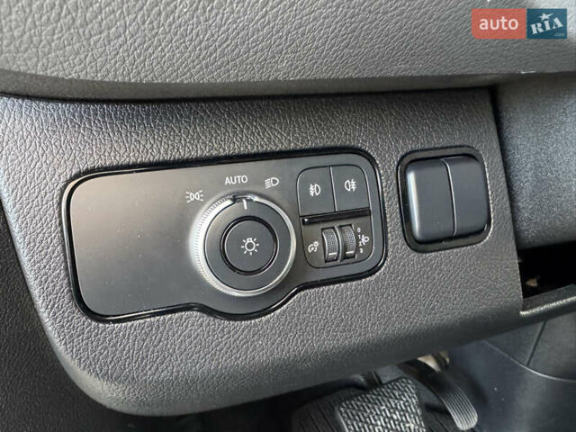 Белый Мерседес Sprinter, объемом двигателя 2.2 л и пробегом 293 тыс. км за 28800 $, фото 23 на Automoto.ua