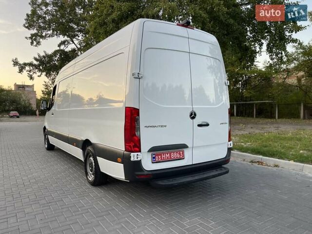 Белый Мерседес Sprinter, объемом двигателя 2.14 л и пробегом 337 тыс. км за 24800 $, фото 3 на Automoto.ua