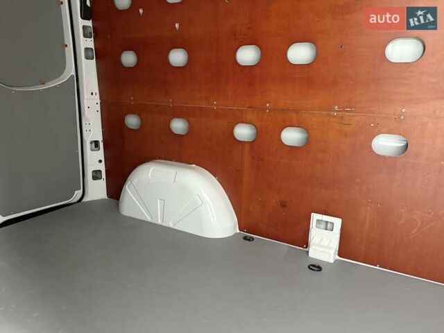 Белый Мерседес Sprinter, объемом двигателя 2.2 л и пробегом 287 тыс. км за 25450 $, фото 49 на Automoto.ua