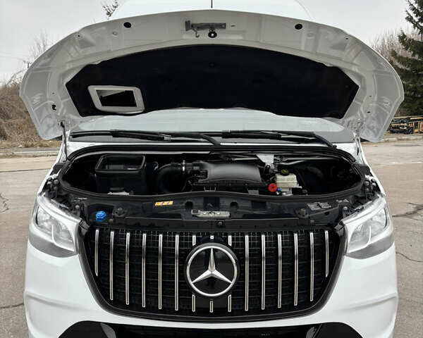Белый Мерседес Sprinter, объемом двигателя 2.99 л и пробегом 205 тыс. км за 30500 $, фото 27 на Automoto.ua